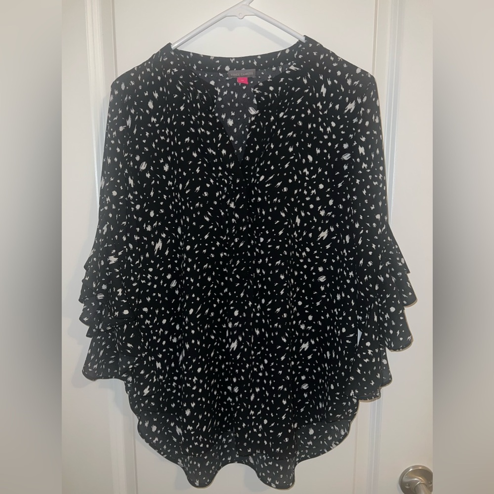 Brand new Vince Camuto blouse